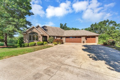 Come and revisit 201 Silver Oak Lane with a NEW PRICE this is an on Ledgestone Country Club and Golf Course in Missouri - for sale on GolfHomes.com, golf home, golf lot