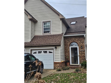 WELCOME HOME! This beautiful, spacious, well-kept condo on Greenbrier Country Club in Virginia - for sale on GolfHomes.com, golf home, golf lot