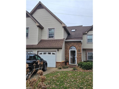 WELCOME HOME! This beautiful, spacious, well-kept condo on Greenbrier Country Club in Virginia - for sale on GolfHomes.com, golf home, golf lot