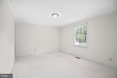 Beautiful, well-maintained home with a front porch that on Lake Of The Woods Golf Course in Virginia - for sale on GolfHomes.com, golf home, golf lot