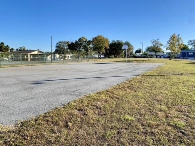 NO LOT RENT, it is a deeded lot, 2 bedrooms 1-1/2 Baths on Tooke on Glen Lakes Country Club in Florida - for sale on GolfHomes.com, golf home, golf lot