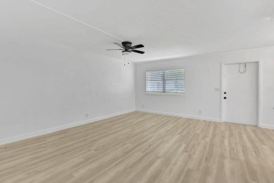 ** Motivated Seller** Step into this exquisite 2-bedroom on Kings Point Golf -Flanders Way in Florida - for sale on GolfHomes.com, golf home, golf lot