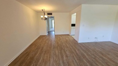 Beautiful Lake & Golf Course Views - 1BD | 1.5BA in 55+ Wynmoor on Wynmoor Golf Course in Florida - for sale on GolfHomes.com, golf home, golf lot