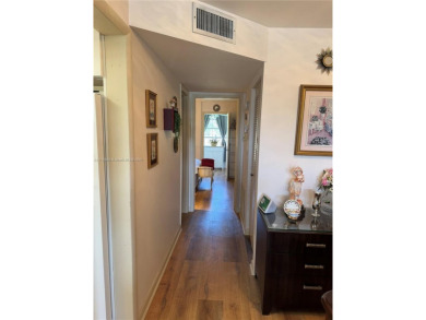 Spacious 1/1 ground floor condo with lots of sunlight and nice on Sunrise Lakes Phase III in Florida - for sale on GolfHomes.com, golf home, golf lot