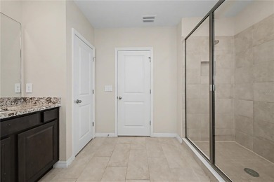 Experience the perfect family home on a quiet cul-de-sac in on Lakewood National Golf Club in Florida - for sale on GolfHomes.com, golf home, golf lot