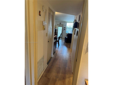 Spacious 1/1 ground floor condo with lots of sunlight and nice on Sunrise Lakes Phase III in Florida - for sale on GolfHomes.com, golf home, golf lot