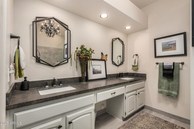 Beautifully maintained 2-bedroom home with a 3-car garage on Oakwood Golf Club  in Arizona - for sale on GolfHomes.com, golf home, golf lot