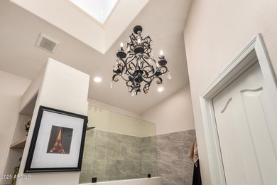 Beautifully maintained 2-bedroom home with a 3-car garage on Oakwood Golf Club  in Arizona - for sale on GolfHomes.com, golf home, golf lot