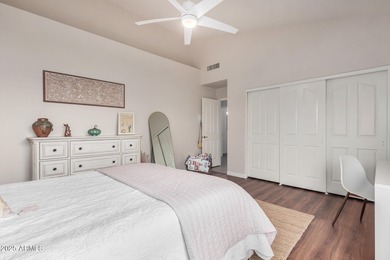 Beautifully maintained 2-bedroom home with a 3-car garage on Oakwood Golf Club  in Arizona - for sale on GolfHomes.com, golf home, golf lot