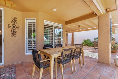 Beautifully maintained 2-bedroom home with a 3-car garage on Oakwood Golf Club  in Arizona - for sale on GolfHomes.com, golf home, golf lot