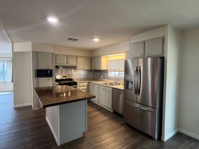 Brand New Listing!      Come check out this newly listed home on Hemet West Mobile Estates in California - for sale on GolfHomes.com, golf home, golf lot