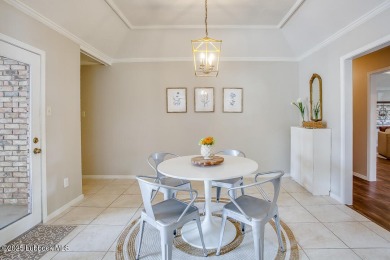 Step into remodeled comfort and style in this beautifully on LakeRidge Country Club in Texas - for sale on GolfHomes.com, golf home, golf lot