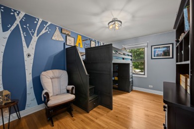 Welcome to Old Williamsburg!  This fully remodeled 4-bedroom, 2 on Bartlett Hills Golf Club in Illinois - for sale on GolfHomes.com, golf home, golf lot
