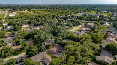Welcome home to this beautifully updated 3-bedroom, 2-bath on Hillsboro Country Club in Texas - for sale on GolfHomes.com, golf home, golf lot