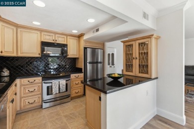 Welcome to this lovely 2 bedroom/ 1 bathroom Sonoma Model on Rossmoor Golf Course in California - for sale on GolfHomes.com, golf home, golf lot