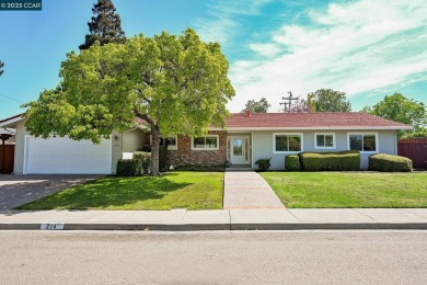 Welcome to 214 Via Mantilla, a thoughtfully updated home tucked on Boundary Oak Golf Course in California - for sale on GolfHomes.com, golf home, golf lot
