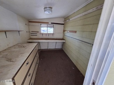 Spacious Mesa home offering a comfortable floor plan, generous on Fountain of the Sun Country Club in Arizona - for sale on GolfHomes.com, golf home, golf lot