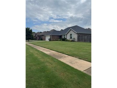 Located in a quiet, family-friendly neighborhood, this home is on Stonebridge Meadows Golf Club in Arkansas - for sale on GolfHomes.com, golf home, golf lot