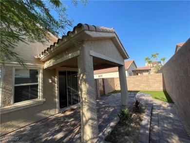 Come HOME to this adorable single-story home nestled in the on Tuscany Golf Club in Nevada - for sale on GolfHomes.com, golf home, golf lot