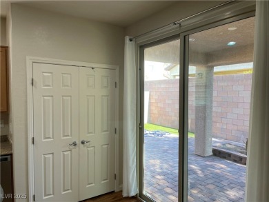 Come HOME to this adorable single-story home nestled in the on Tuscany Golf Club in Nevada - for sale on GolfHomes.com, golf home, golf lot