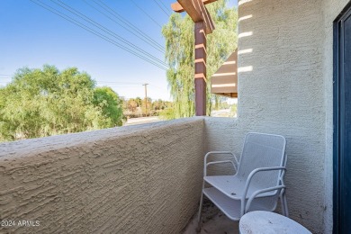 Super clean 2 bed 2 bath unit in the gated, Raven Condominiums! on Raven Golf Club At South Mountain in Arizona - for sale on GolfHomes.com, golf home, golf lot