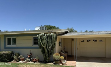 Great Golf course community packed with amenities: on Sun City South Golf Course in Arizona - for sale on GolfHomes.com, golf home, golf lot