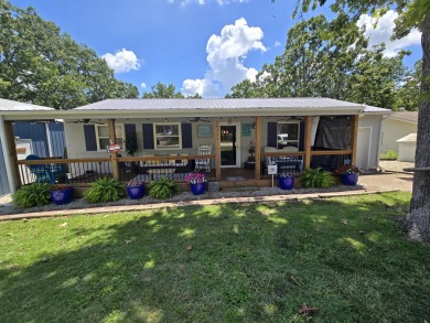 Nicely remodeled well maintained home has it all with an open on Shadow Lake Golf and Country Club in Missouri - for sale on GolfHomes.com, golf home, golf lot