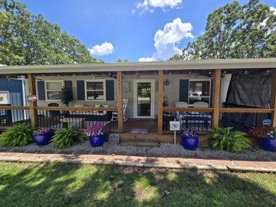Nicely remodeled well maintained home has it all with an open on Shadow Lake Golf and Country Club in Missouri - for sale on GolfHomes.com, golf home, golf lot
