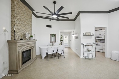 Well maintained 2 bedroom, 2 bathroom townhome offering 1,379 sq on Sun City Lakes West and East in Arizona - for sale on GolfHomes.com, golf home, golf lot