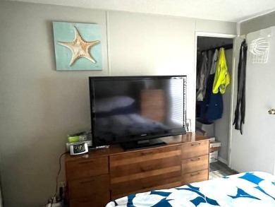 Lot Rent Only $575/Month!    Welcome to your perfect vacation on Crystal Lake Club in Florida - for sale on GolfHomes.com, golf home, golf lot