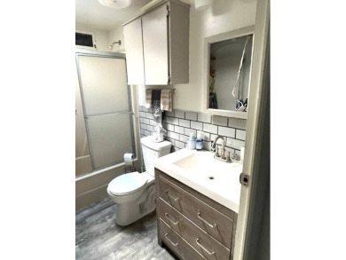 Lot Rent Only $575/Month!    Welcome to your perfect vacation on Crystal Lake Club in Florida - for sale on GolfHomes.com, golf home, golf lot