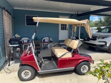 Lot Rent Only $575/Month!    Welcome to your perfect vacation on Crystal Lake Club in Florida - for sale on GolfHomes.com, golf home, golf lot