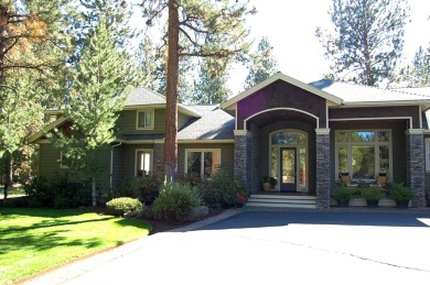 Come see this gracious, spacious one-owner home built by on Aspen Lakes Golf Course in Oregon - for sale on GolfHomes.com, golf home, golf lot