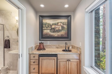 Come see this gracious, spacious one-owner home built by on Aspen Lakes Golf Course in Oregon - for sale on GolfHomes.com, golf home, golf lot