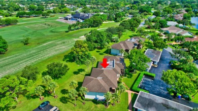 Beautifully updated 1-bedroom, 1-bath condo with direct golf on Seagate Country Club in Florida - for sale on GolfHomes.com, golf home, golf lot