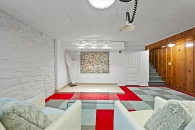 A very special home in desired Fairway! A prominent local on Mission Hills Country Club in Kansas - for sale on GolfHomes.com, golf home, golf lot