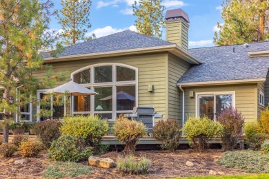Come see this gracious, spacious one-owner home built by on Aspen Lakes Golf Course in Oregon - for sale on GolfHomes.com, golf home, golf lot