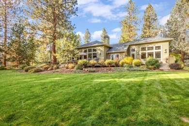 Come see this gracious, spacious one-owner home built by on Aspen Lakes Golf Course in Oregon - for sale on GolfHomes.com, golf home, golf lot