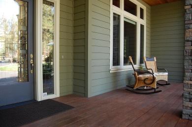 Come see this gracious, spacious one-owner home built by on Aspen Lakes Golf Course in Oregon - for sale on GolfHomes.com, golf home, golf lot