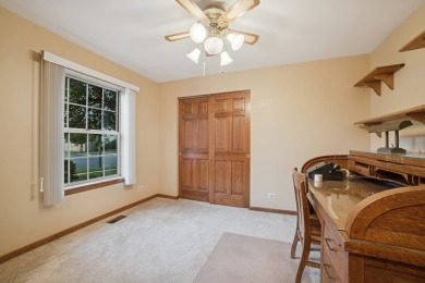 Welcome to this inviting 3-bedroom, 2-bath ranch offering on Streamwood Oaks Golf Club in Illinois - for sale on GolfHomes.com, golf home, golf lot