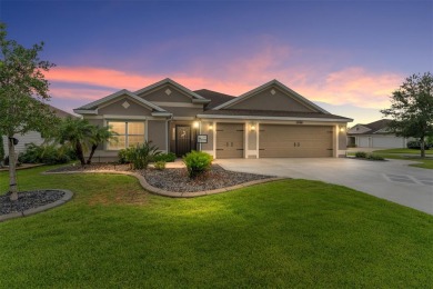 BOND PAID! DESIGNER IRIS MODEL IN THE VILLAGE OF DUNEDIN! on Pennbrooke Fairways in Florida - for sale on GolfHomes.com, golf home, golf lot