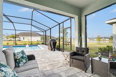 WELCOME TO YOUR SLICE OF SHUNSHINE IN MAGNOLIA LANDING! This on Herons Glen Golf and Country Club in Florida - for sale on GolfHomes.com, golf home, golf lot