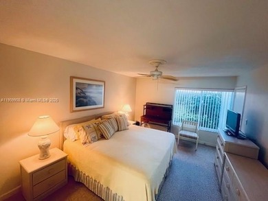 Beautiful 2 bedroom, 2 bath, 1st floor, furnished condo Split on Ocean Village Golf Course in Florida - for sale on GolfHomes.com, golf home, golf lot