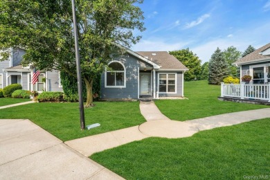 Beautifully updated 2-bedroom, 2-bath end unit located in the on Birchwood at Spring Lake in New York - for sale on GolfHomes.com, golf home, golf lot