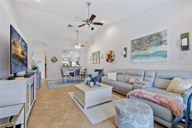 VILLAS OF BURNT STORE ISLES! Beautiful 2 bedroom, 2 bath, 2-car on Twin Isles Country Club in Florida - for sale on GolfHomes.com, golf home, golf lot