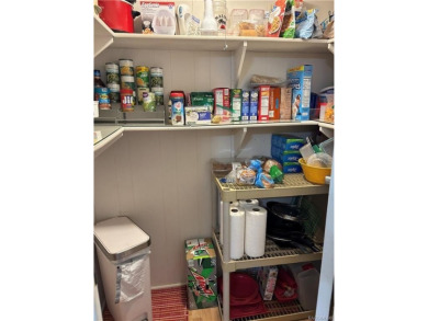 Under contract-accepting backup offers. Welcome to your fully on Brookridge Country Club in Florida - for sale on GolfHomes.com, golf home, golf lot