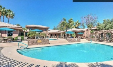 Enjoy resort style living in this beautiful 2 bed 2 bath condo on Kierland Golf Club in Arizona - for sale on GolfHomes.com, golf home, golf lot