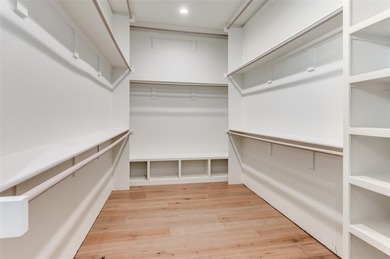 Stunning New Build in Thomas Crossing, home of Southern Oaks on Southern Oaks Golf Club in Texas - for sale on GolfHomes.com, golf home, golf lot