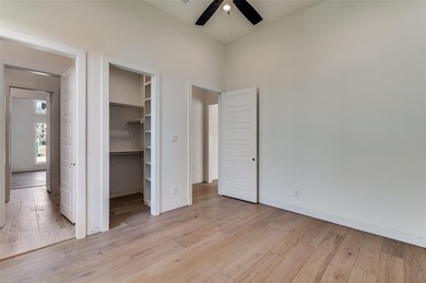 Stunning New Build in Thomas Crossing, home of Southern Oaks on Southern Oaks Golf Club in Texas - for sale on GolfHomes.com, golf home, golf lot