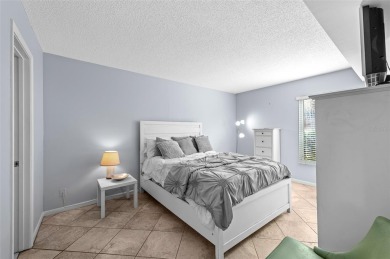 Live the Island Life! 2 Bedroom, 2 Bath condo with many updates on Isla Del Sol Yacht and Country Club in Florida - for sale on GolfHomes.com, golf home, golf lot